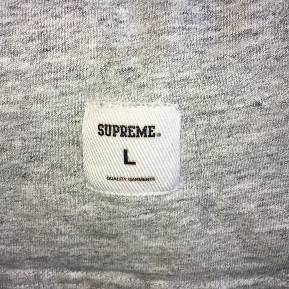 Supreme tee size L - Picture 3 of 3